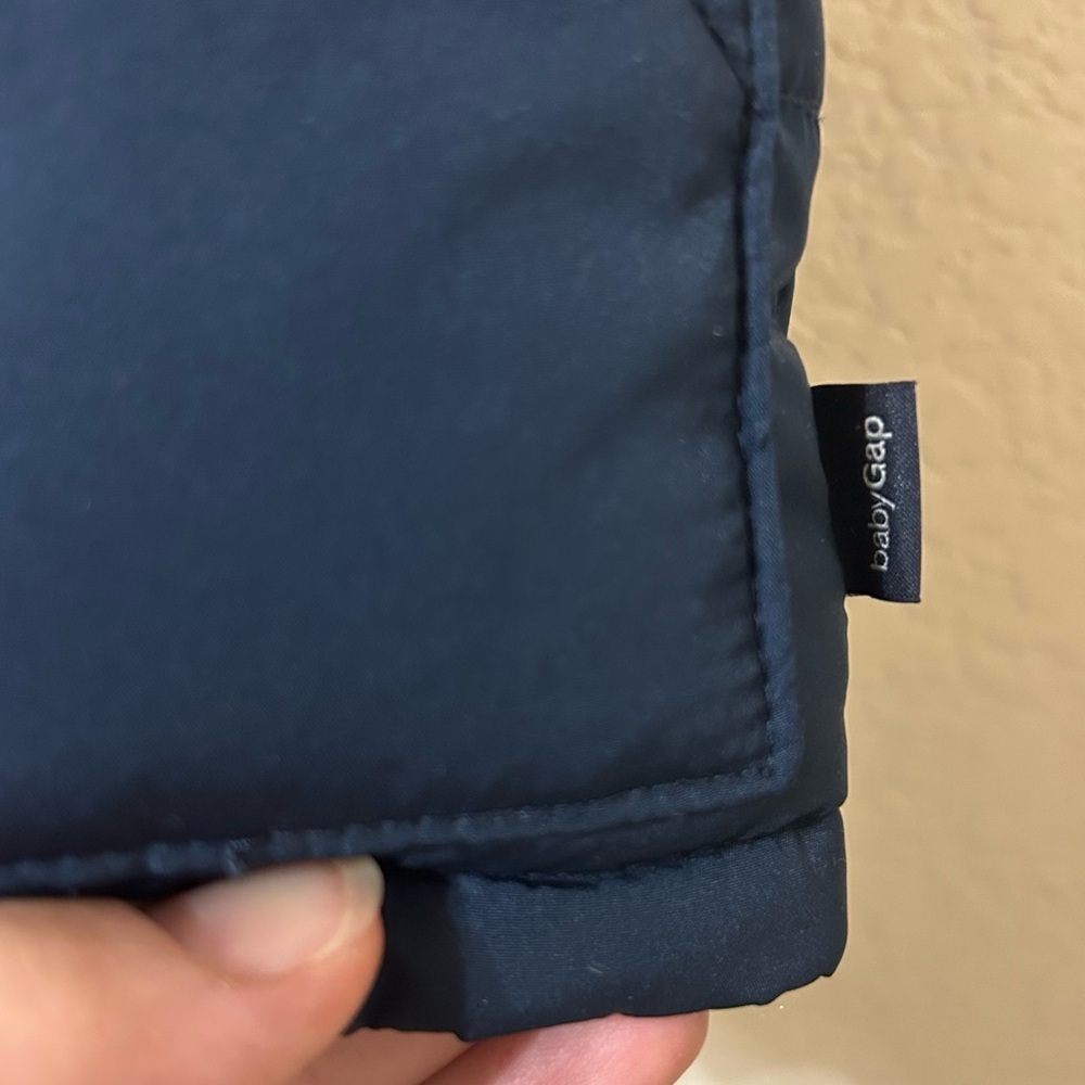 Baby GAP Puffer Vest in Navy Blue & Gray - 18-24 Months - Picture 5 of 8